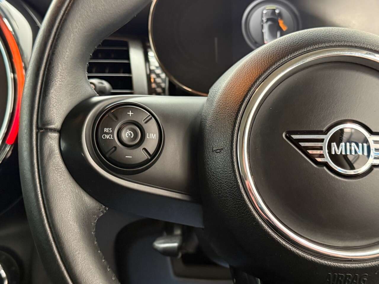 2020 MINI ELECTRIC HATCH 2020 MINI ELECTRIC HATCH