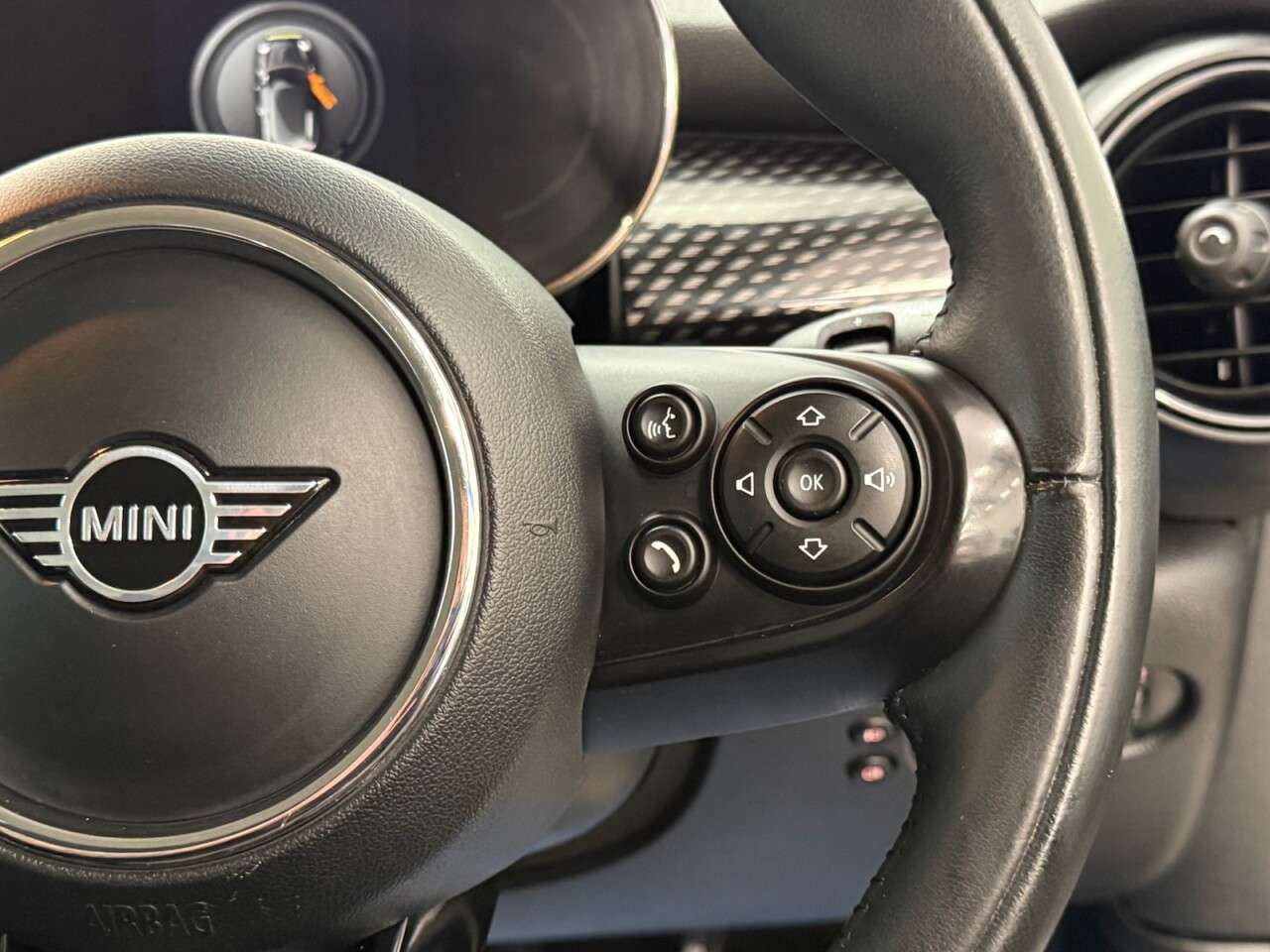 2020 MINI ELECTRIC HATCH 2020 MINI ELECTRIC HATCH