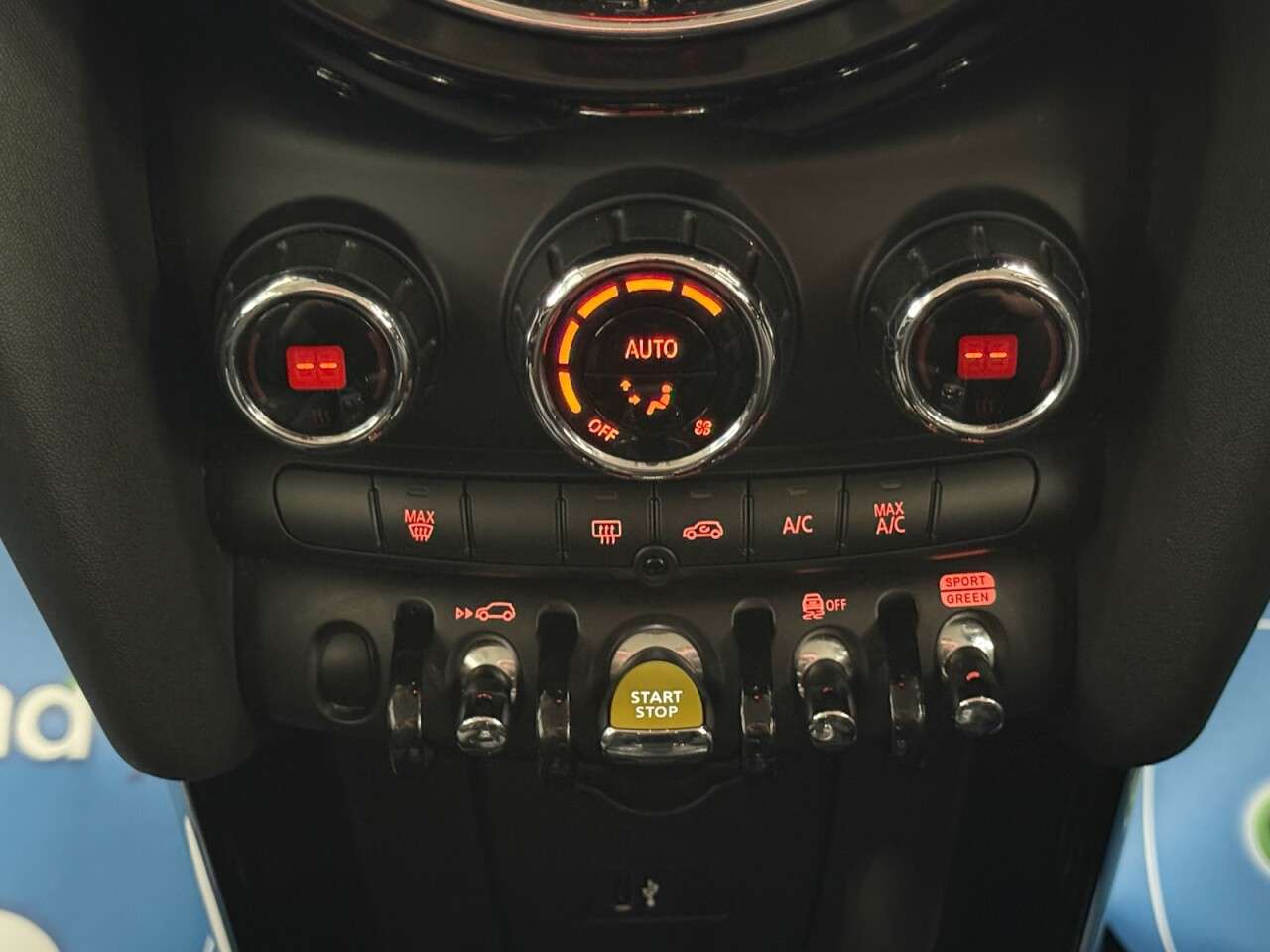 2020 MINI ELECTRIC HATCH 2020 MINI ELECTRIC HATCH