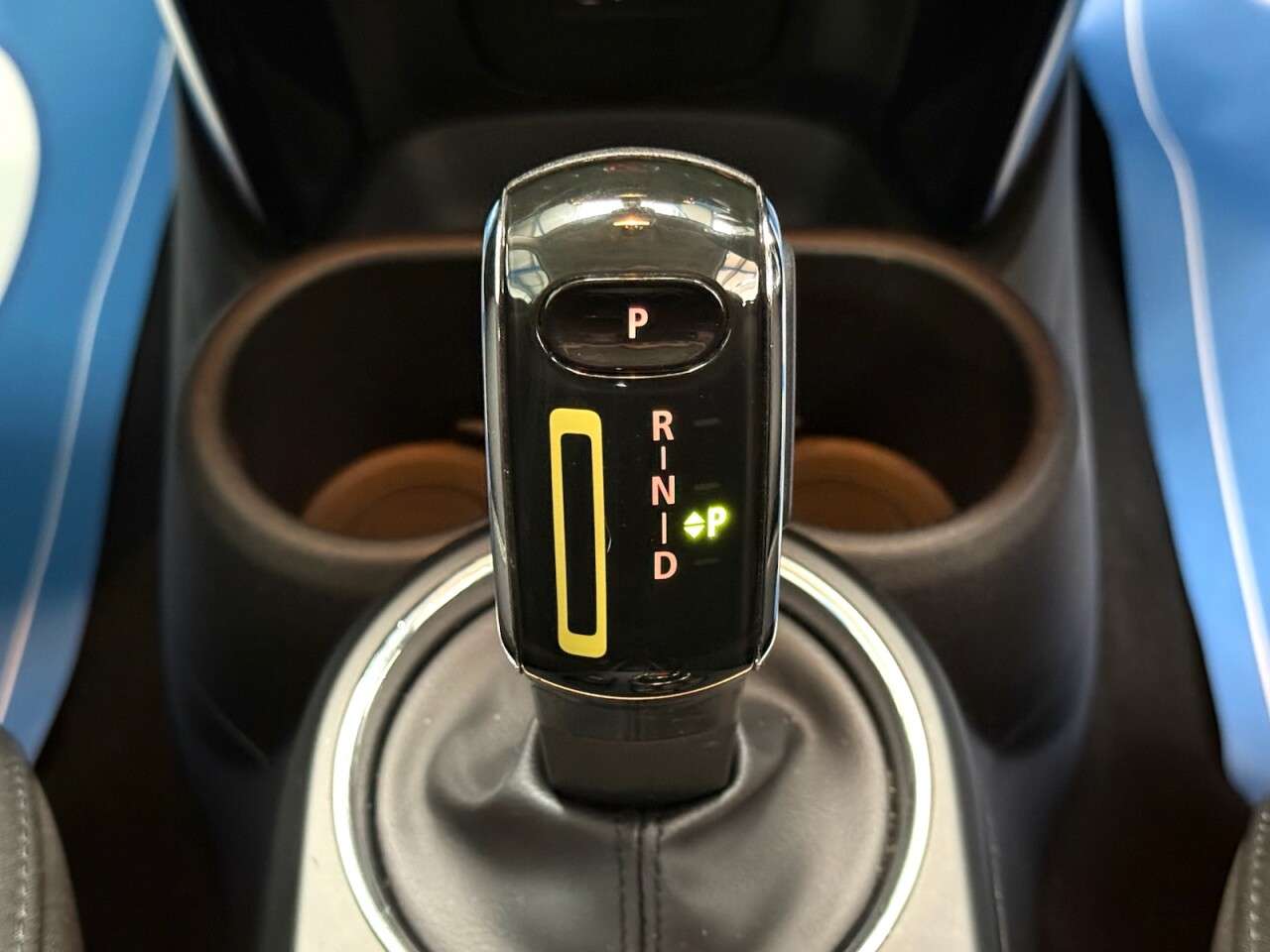 2020 MINI ELECTRIC HATCH 2020 MINI ELECTRIC HATCH