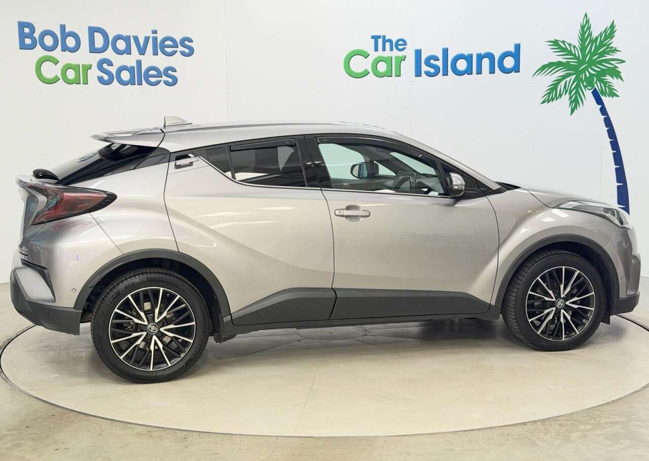 2018 TOYOTA C-HR 2018 TOYOTA C-HR