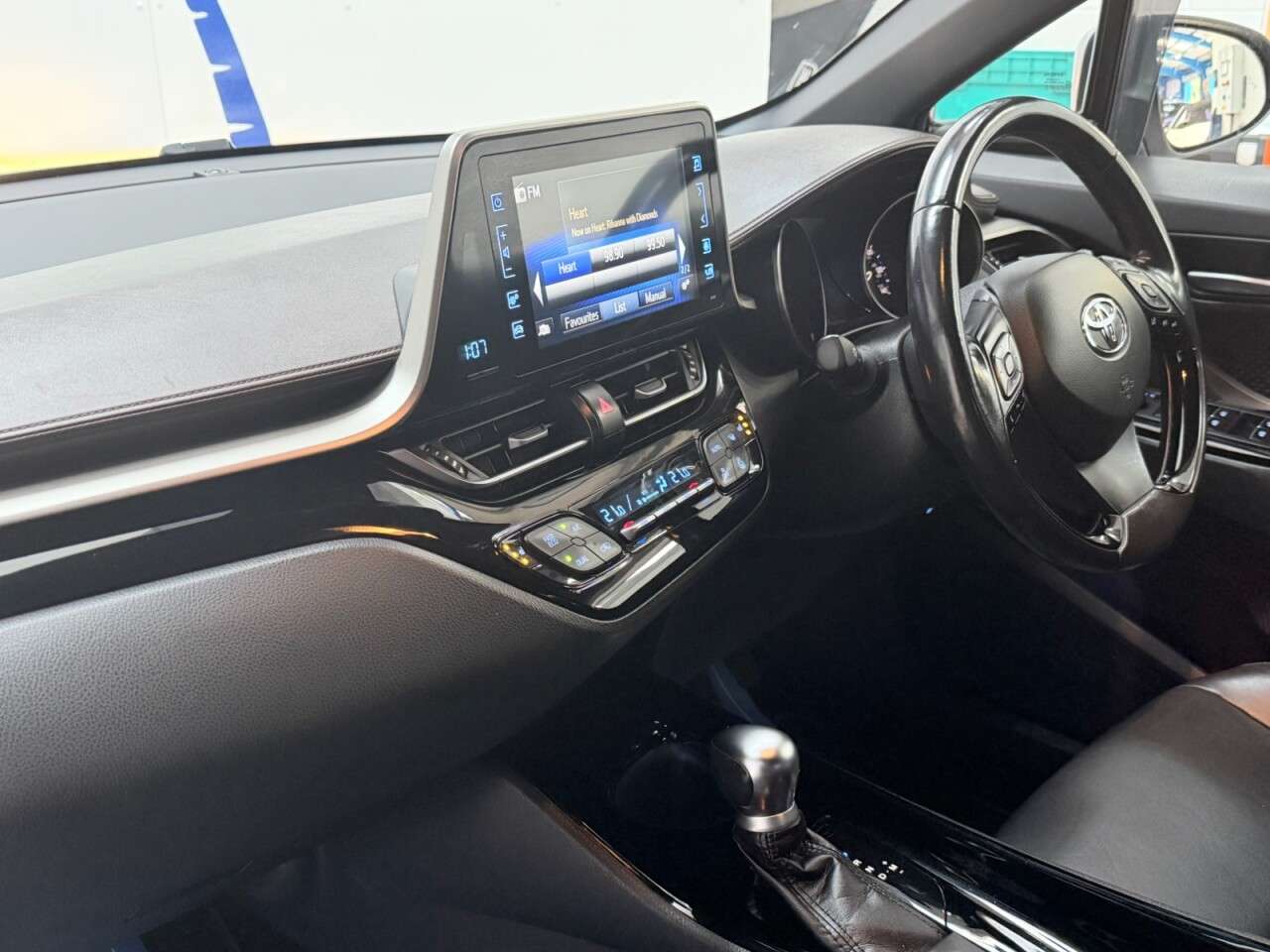 2018 TOYOTA C-HR 2018 TOYOTA C-HR