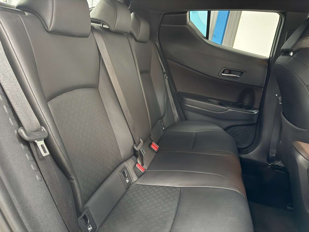 2018 TOYOTA C-HR 2018 TOYOTA C-HR