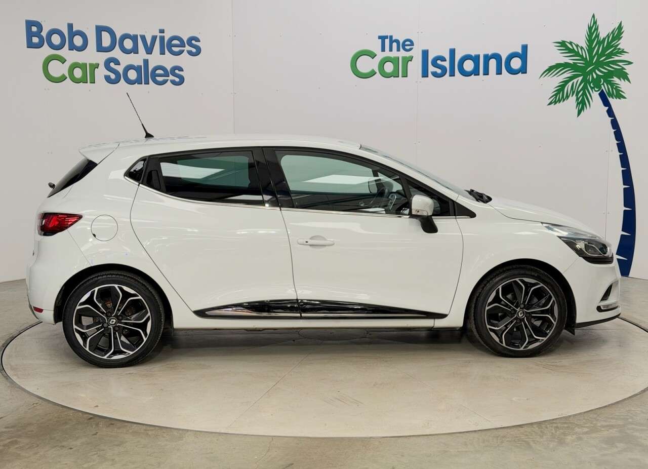 2019 RENAULT CLIO 2019 RENAULT CLIO
