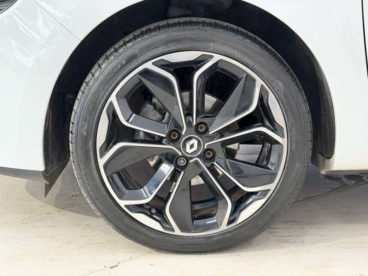 2019 RENAULT CLIO 2019 RENAULT CLIO