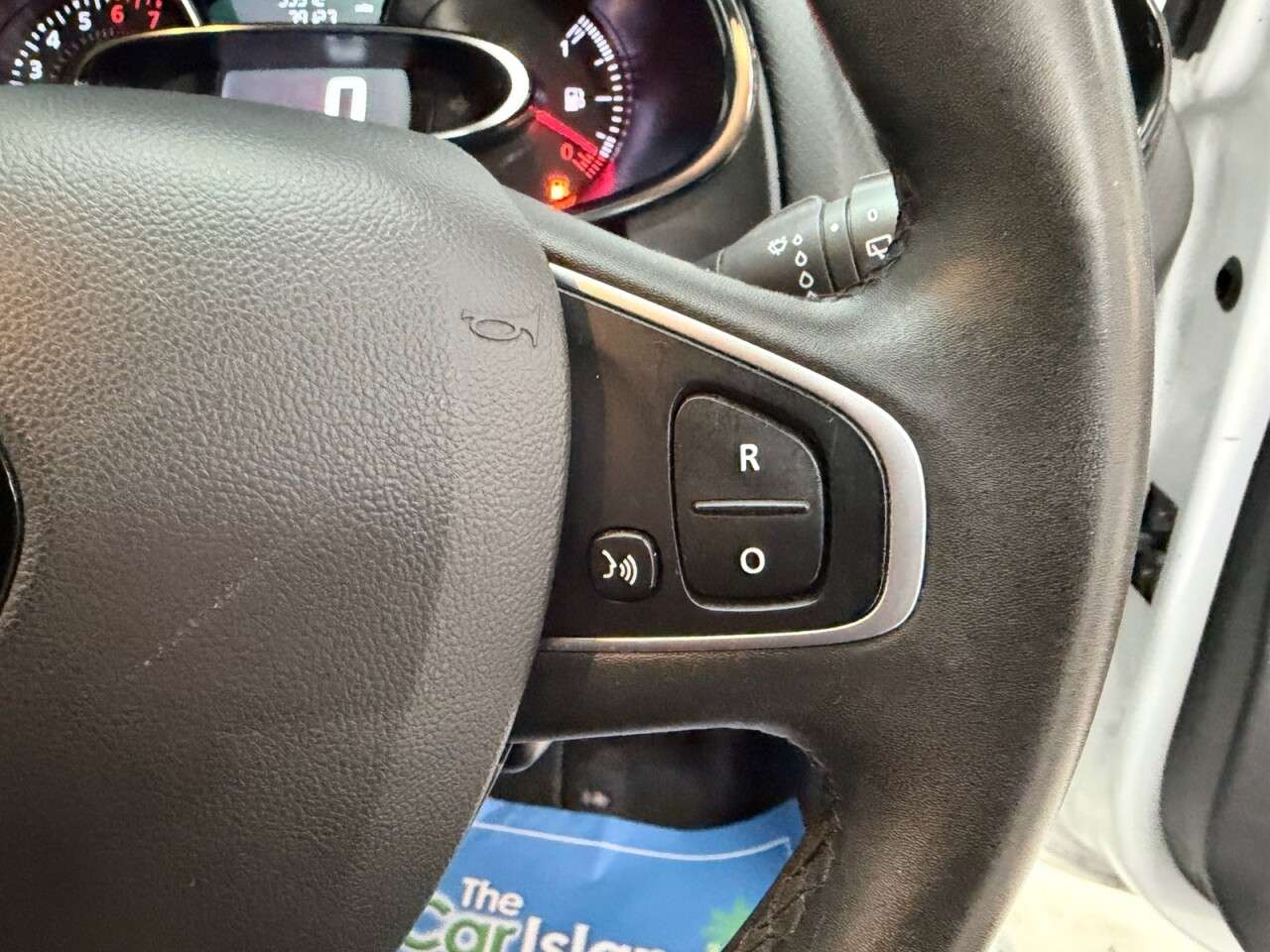 2019 RENAULT CLIO 2019 RENAULT CLIO