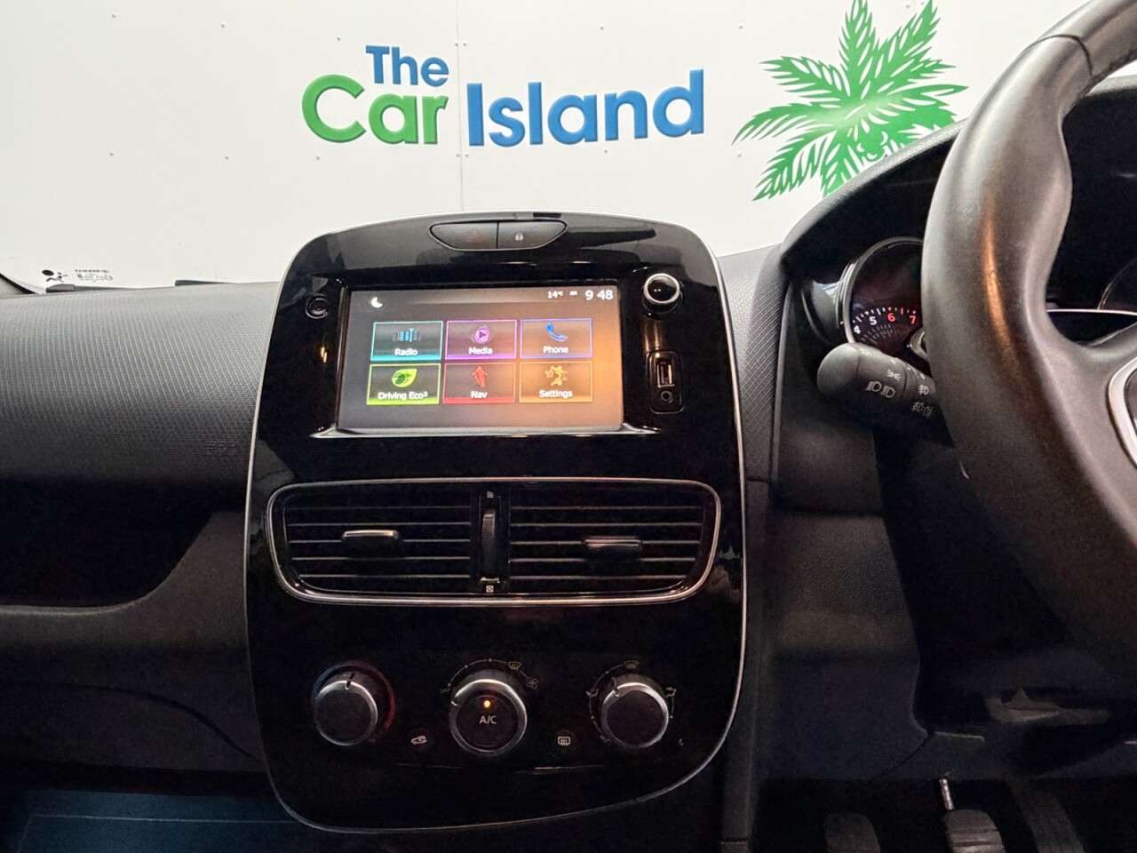 2019 RENAULT CLIO 2019 RENAULT CLIO