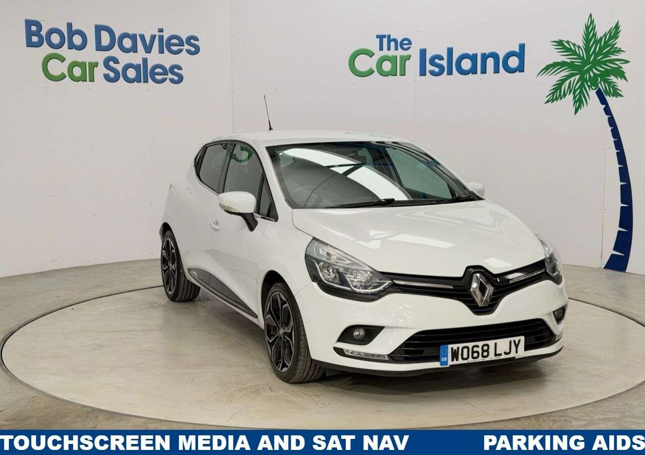 A 2019 RENAULT CLIO 0.9 TCe Iconic Hatchback 5dr Petrol Manual Euro 6 (s/s) (90 ps) Cruise Cont A 2019 RENAULT CLIO 0.9 TCe Iconic Hatchback 5dr Petrol Manual Euro 6 (s/s) (90 ps) Cruise Cont