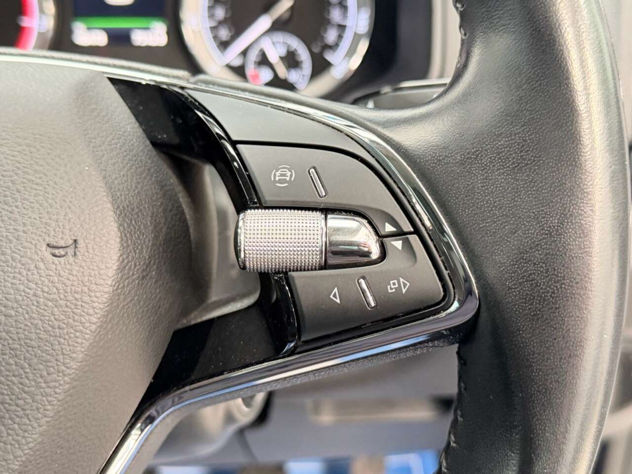 2020 SKODA KAROQ 2020 SKODA KAROQ