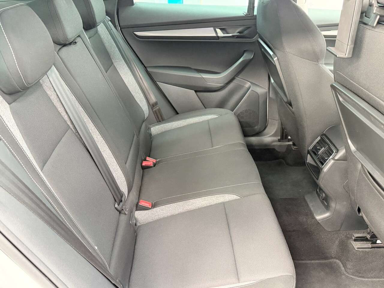 2020 SKODA KAROQ 2020 SKODA KAROQ