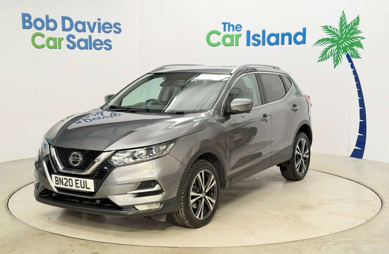 A 2020 NISSAN QASHQAI 1.3 DIG-T N-Connecta SUV 5dr Petrol DCT Auto Euro 6 (s/s) (160 ps) Touchscr A 2020 NISSAN QASHQAI 1.3 DIG-T N-Connecta SUV 5dr Petrol DCT Auto Euro 6 (s/s) (160 ps) Touchscr