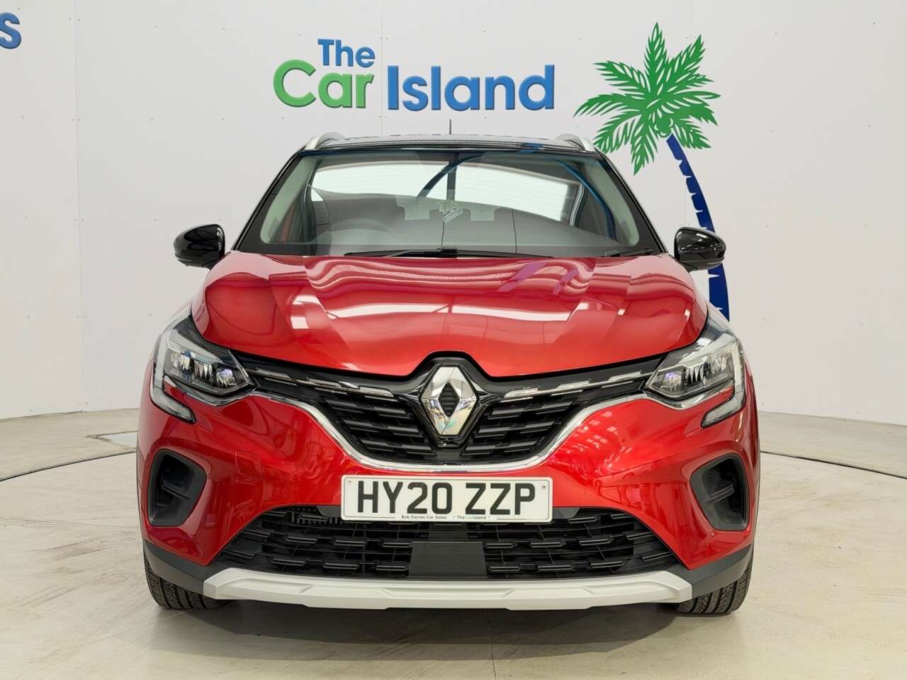 A 2020 RENAULT CAPTUR 1.3 TCe Iconic SUV 5dr Petrol Manual Euro 6 (s/s) (130 ps) Full Service His A 2020 RENAULT CAPTUR 1.3 TCe Iconic SUV 5dr Petrol Manual Euro 6 (s/s) (130 ps) Full Service His