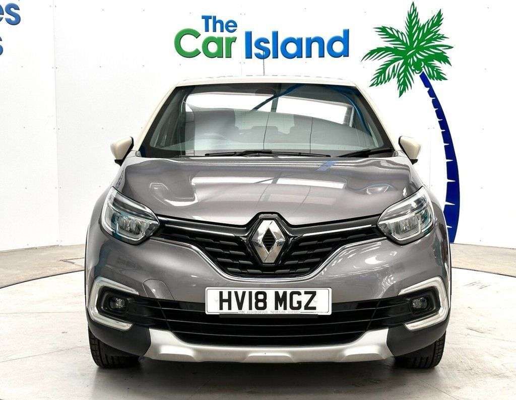 A 2018 RENAULT CAPTUR 0.9 TCe ENERGY Signature X Nav SUV 5dr Petrol Manual Euro 6 (s/s) (90 ps) H A 2018 RENAULT CAPTUR 0.9 TCe ENERGY Signature X Nav SUV 5dr Petrol Manual Euro 6 (s/s) (90 ps) H