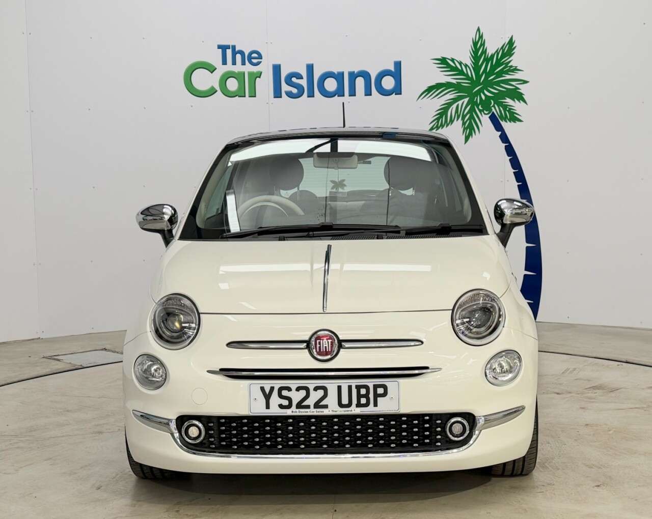 A 2022 FIAT 500 1.0 MHEV Dolcevita Plus Hatchback 3dr Petrol Manual Euro 6 (s/s) (70 bhp) M A 2022 FIAT 500 1.0 MHEV Dolcevita Plus Hatchback 3dr Petrol Manual Euro 6 (s/s) (70 bhp) M