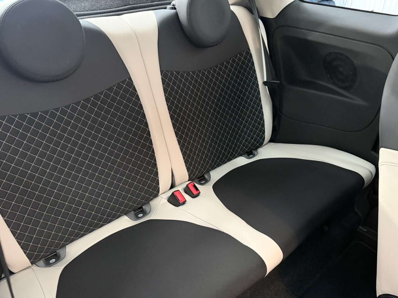 2022 FIAT 500 2022 FIAT 500