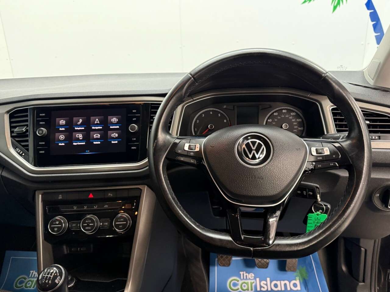2021 VOLKSWAGEN T-ROC 2021 VOLKSWAGEN T-ROC