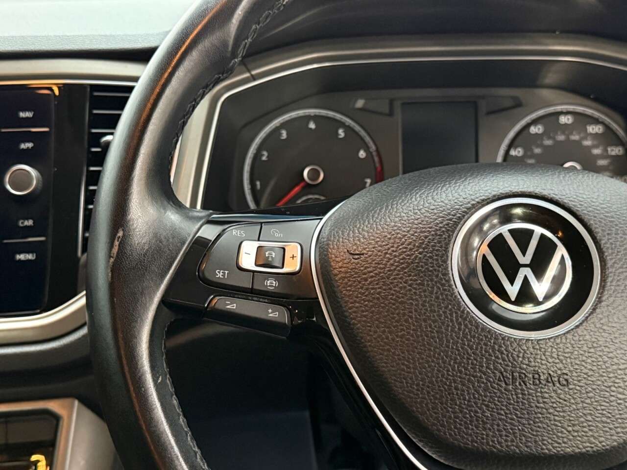 2021 VOLKSWAGEN T-ROC 2021 VOLKSWAGEN T-ROC
