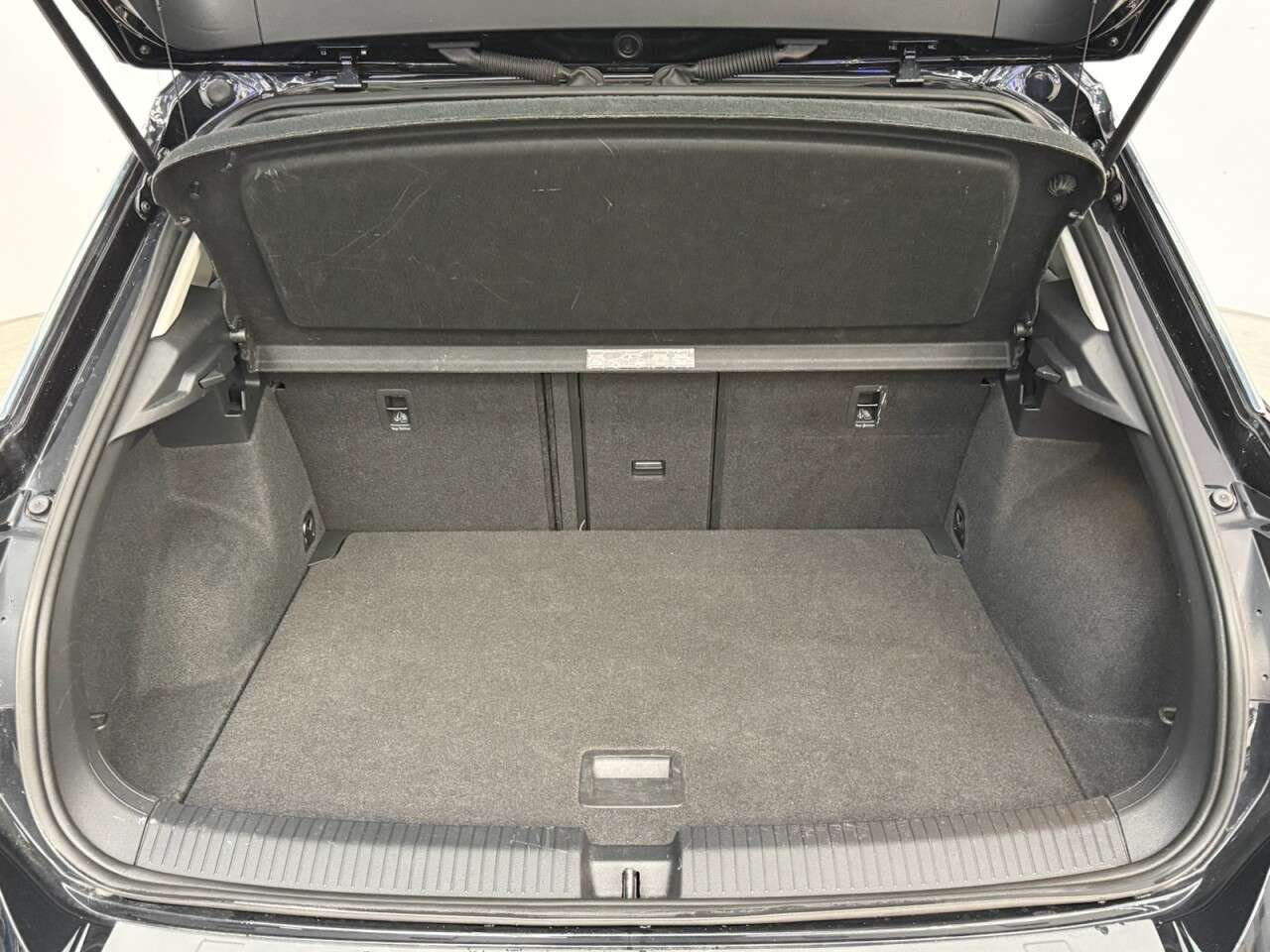 2021 VOLKSWAGEN T-ROC 2021 VOLKSWAGEN T-ROC