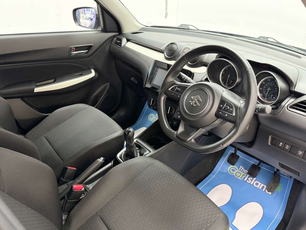 2022 SUZUKI SWIFT 2022 SUZUKI SWIFT