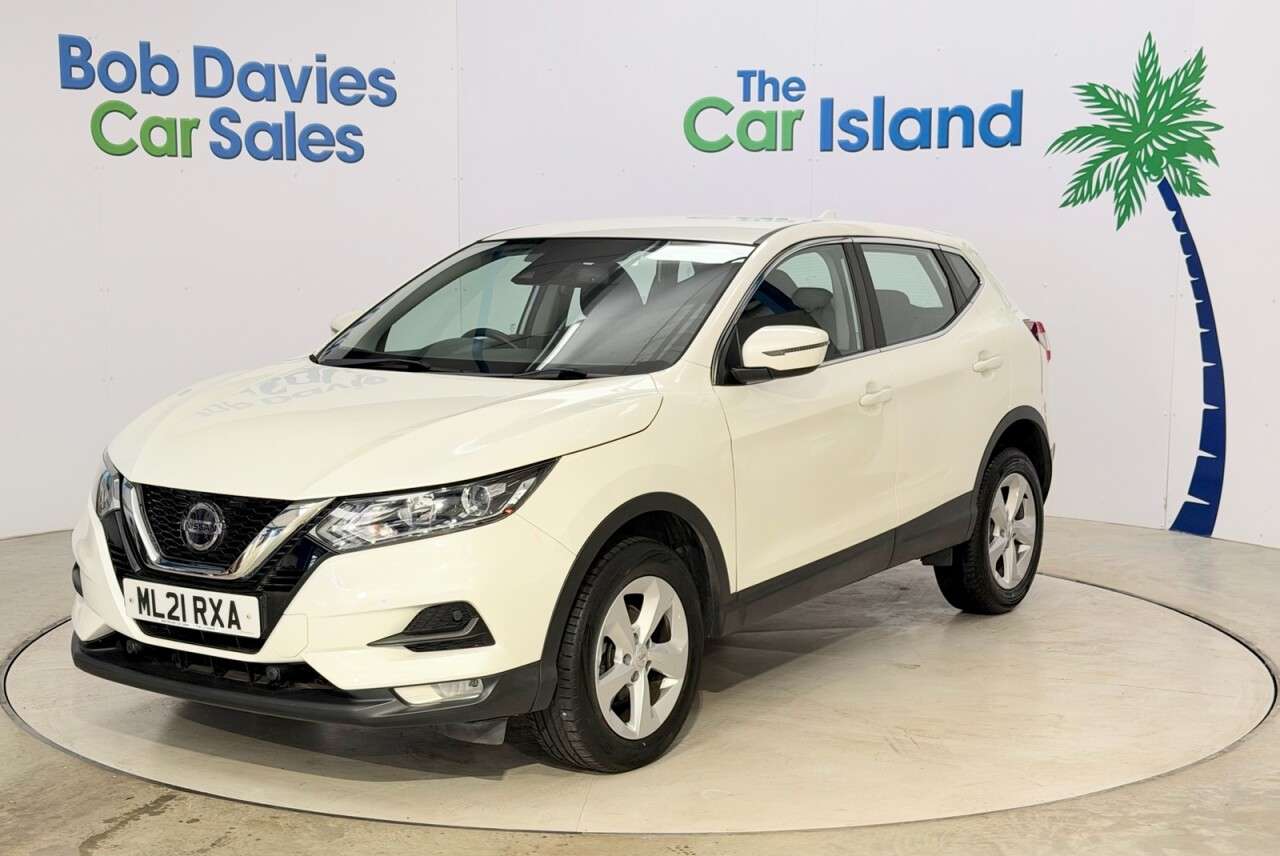 A 2021 NISSAN QASHQAI 1.3 DIG-T Acenta Premium SUV 5dr Petrol Manual Euro 6 (s/s) (140 ps) Blueto A 2021 NISSAN QASHQAI 1.3 DIG-T Acenta Premium SUV 5dr Petrol Manual Euro 6 (s/s) (140 ps) Blueto