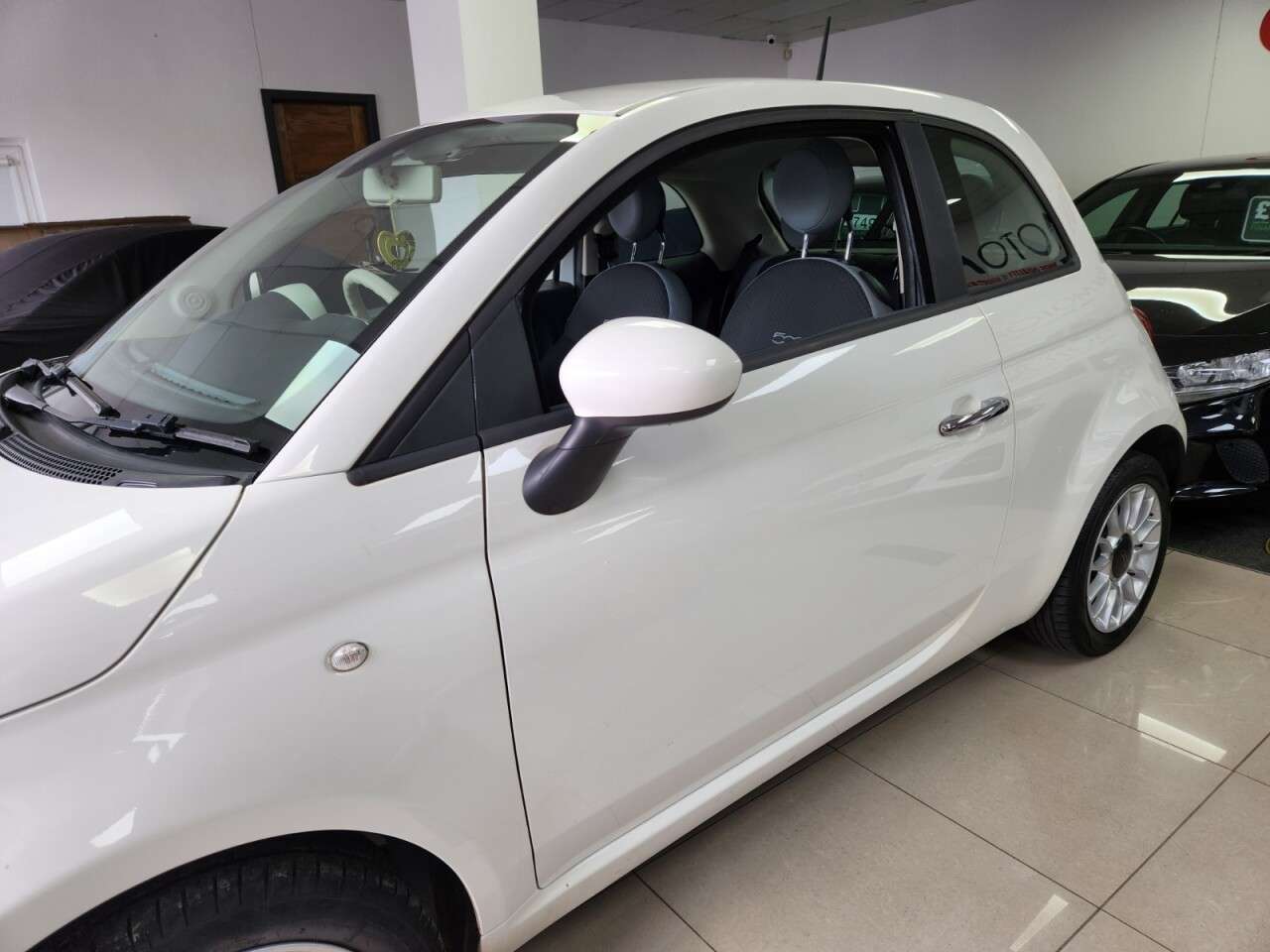 2018 FIAT 500 2018 FIAT 500