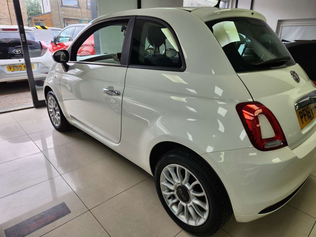 2018 FIAT 500 2018 FIAT 500