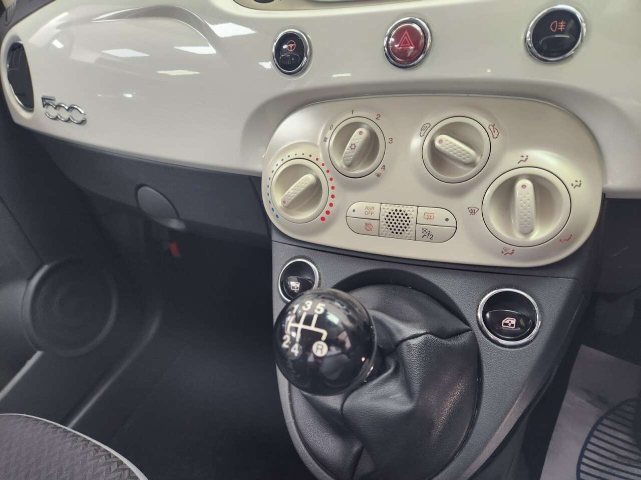 2018 FIAT 500 2018 FIAT 500