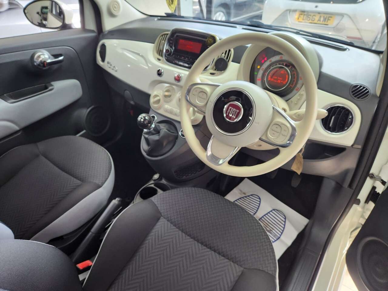 2018 FIAT 500 2018 FIAT 500