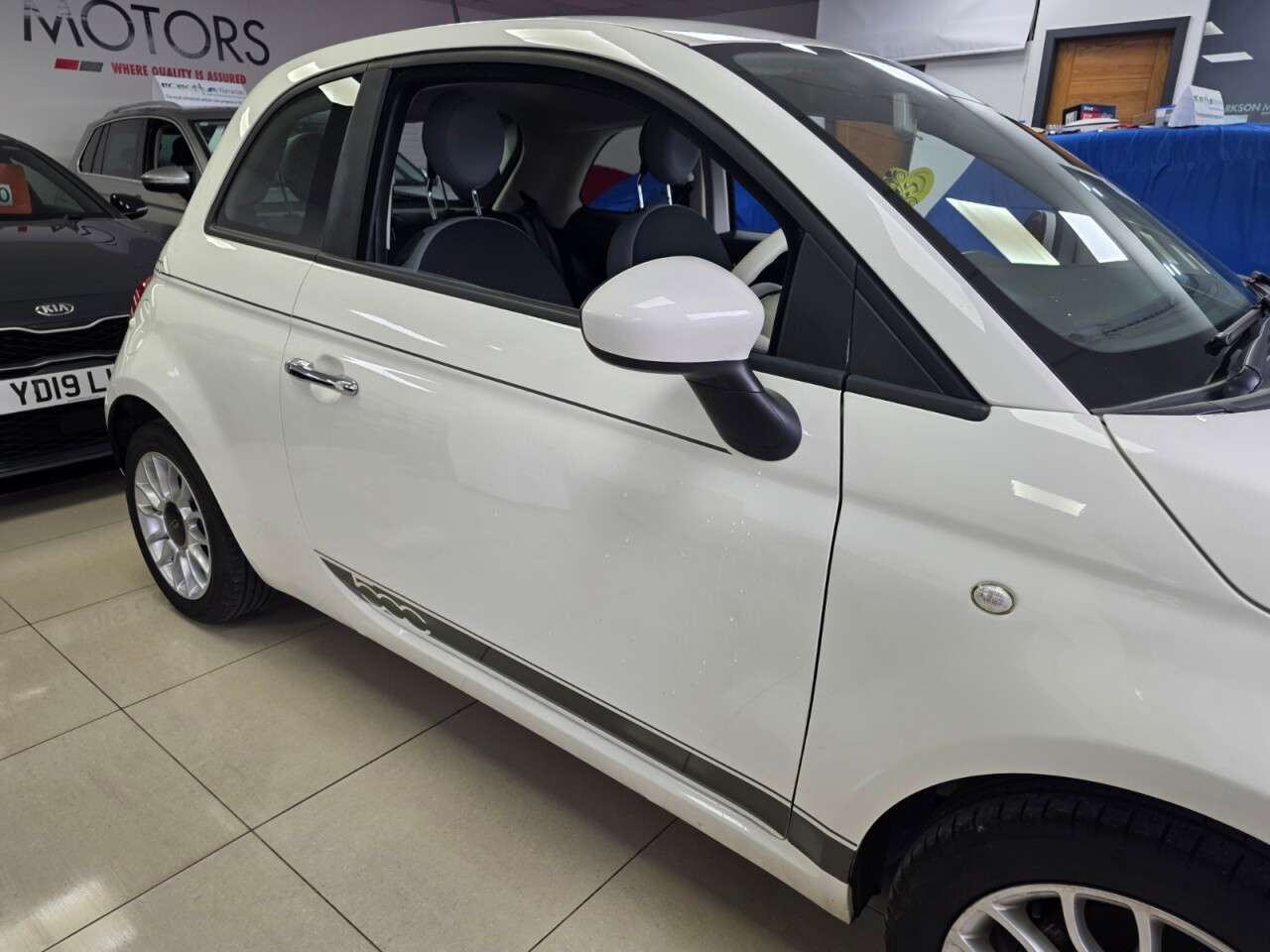 2018 FIAT 500 2018 FIAT 500