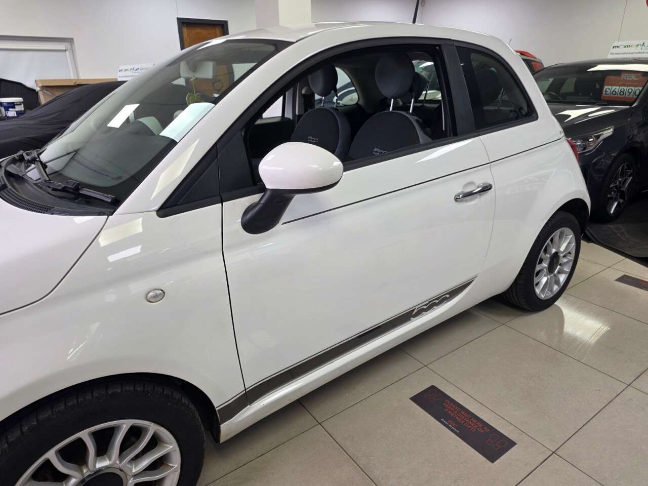 2018 FIAT 500 2018 FIAT 500