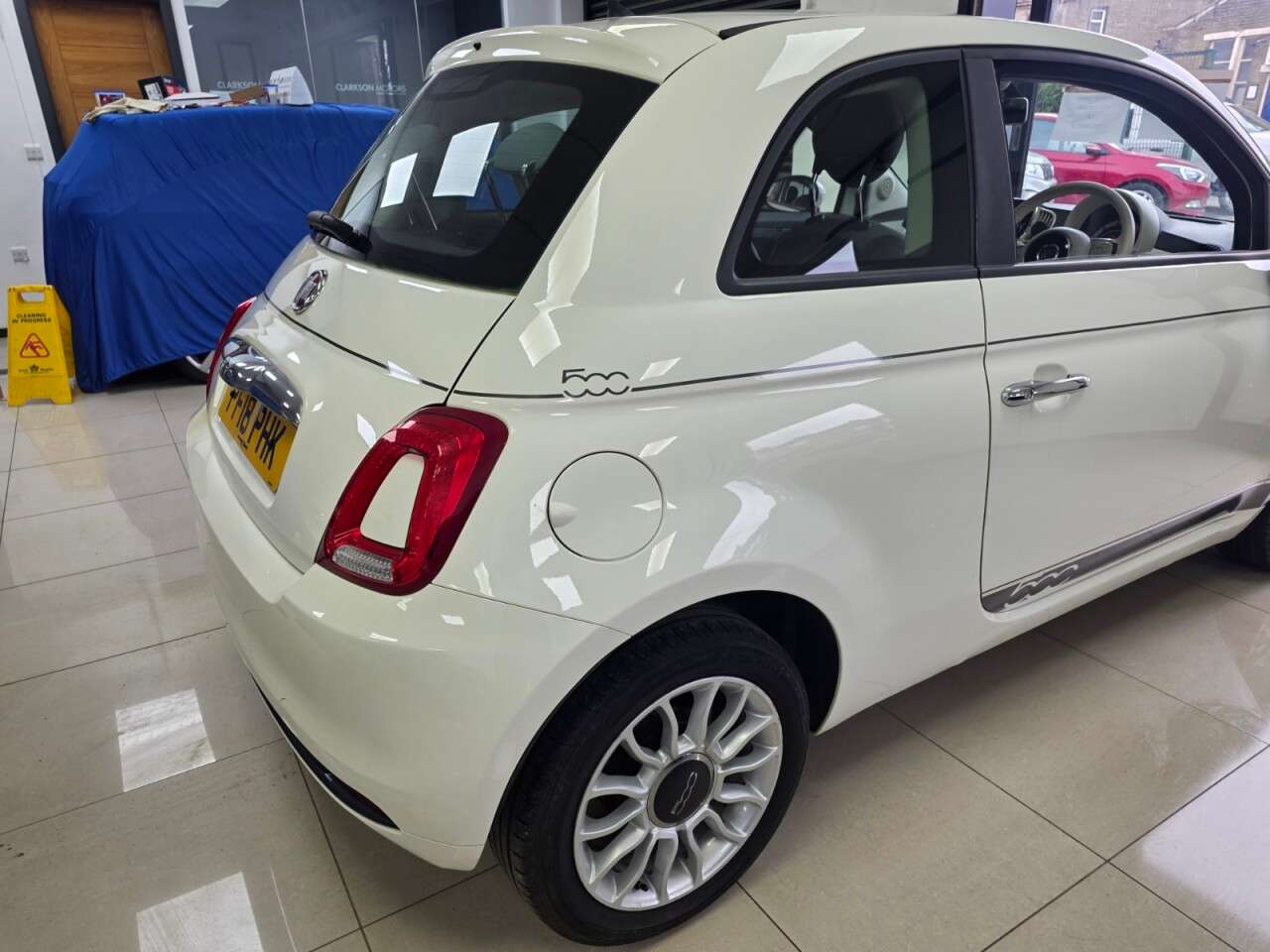 2018 FIAT 500 2018 FIAT 500