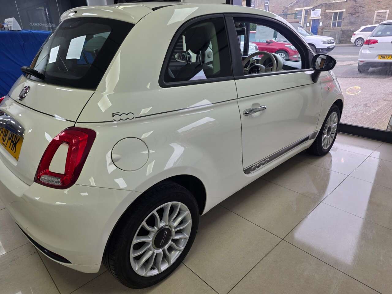 2018 FIAT 500 2018 FIAT 500