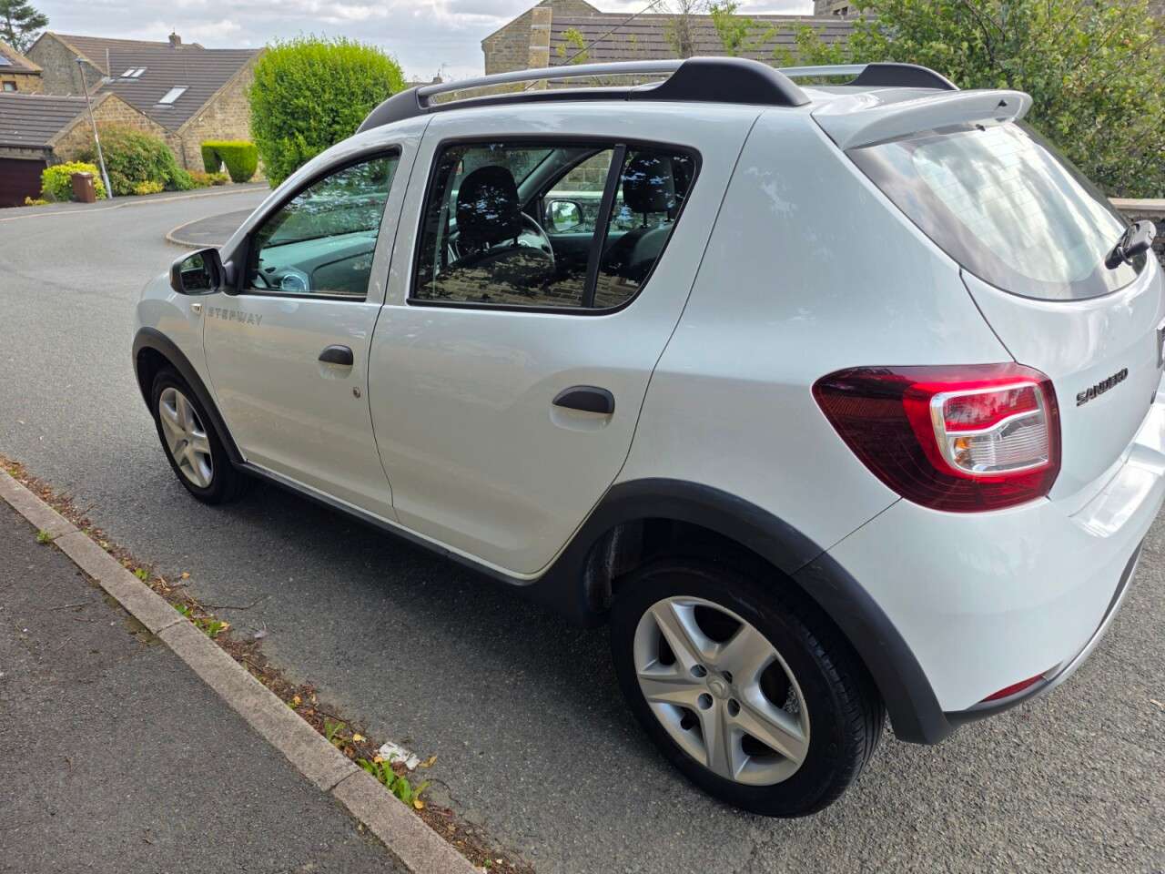 2016 DACIA SANDERO STEPWAY 2016 DACIA SANDERO STEPWAY