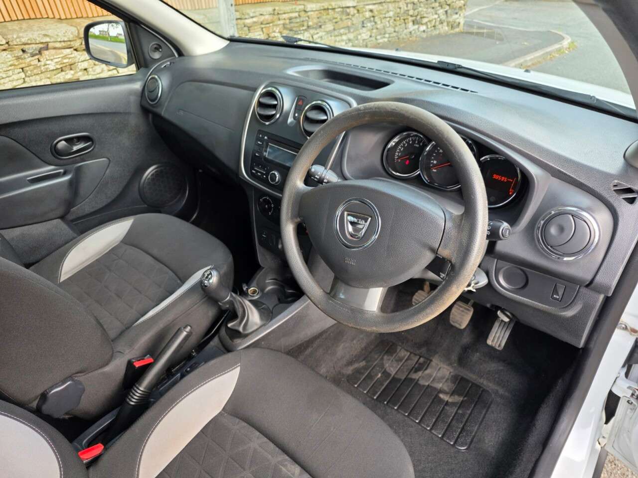 2016 DACIA SANDERO STEPWAY 2016 DACIA SANDERO STEPWAY