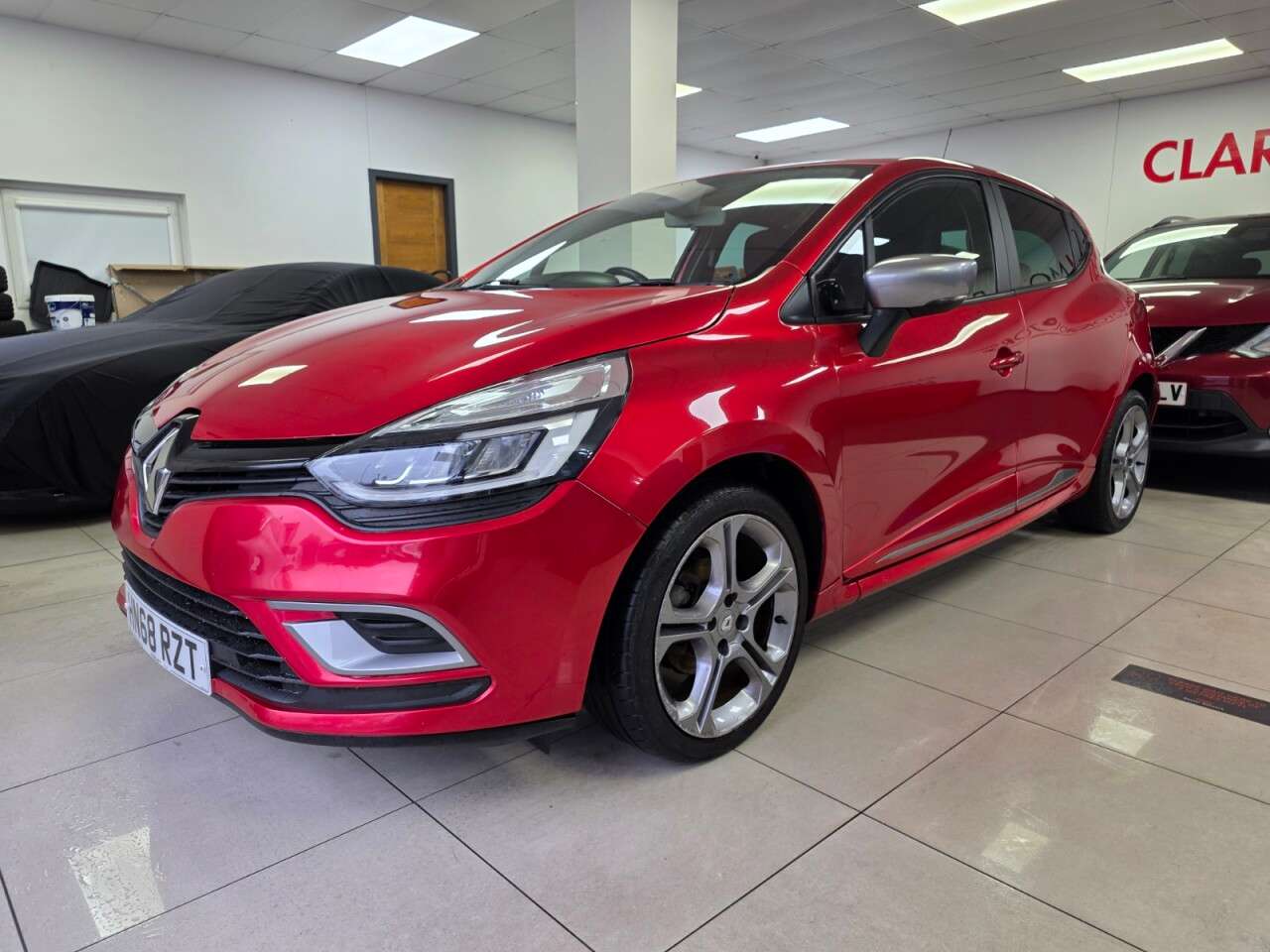 2018 RENAULT CLIO 2018 RENAULT CLIO