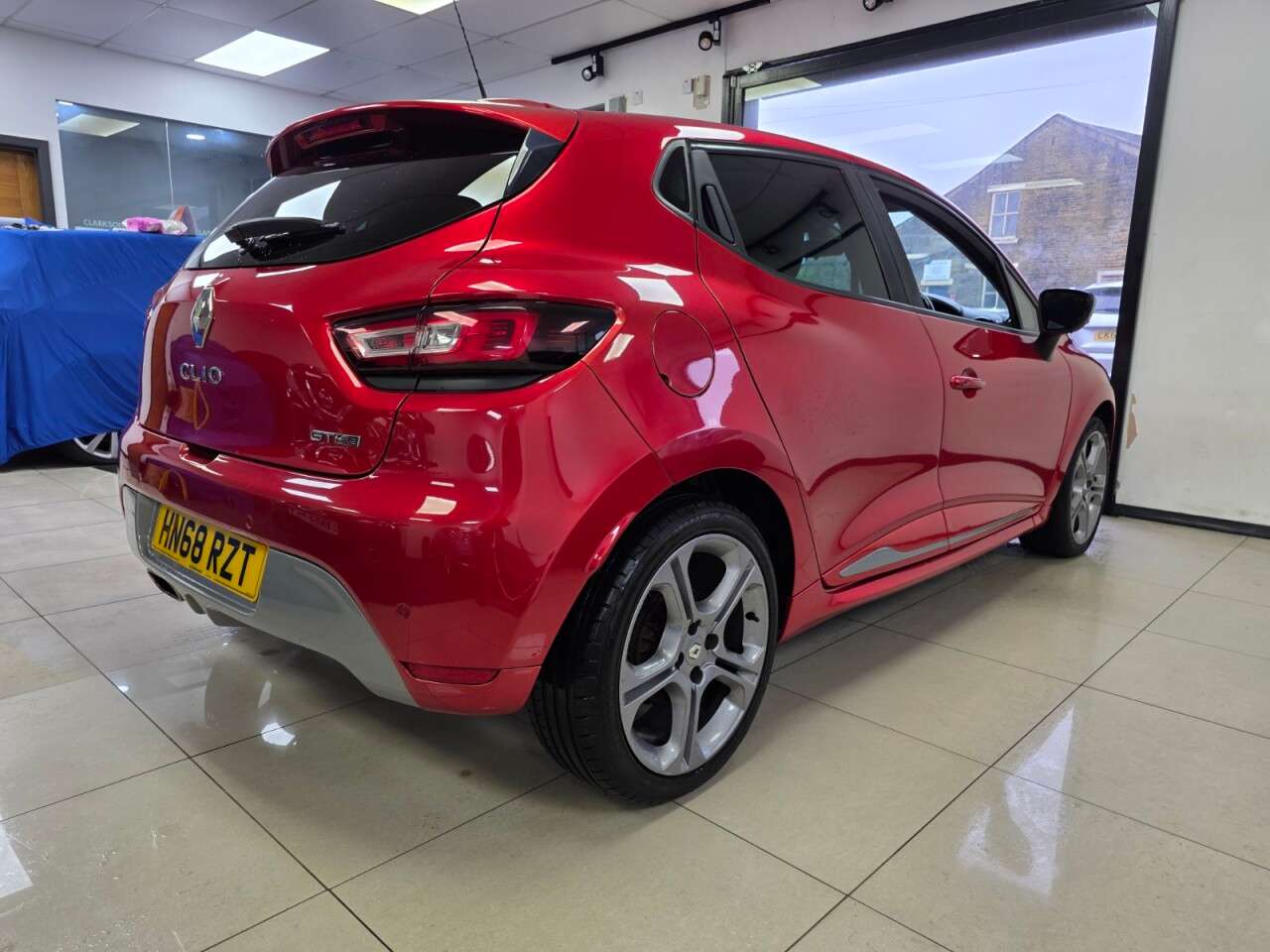 2018 RENAULT CLIO 2018 RENAULT CLIO