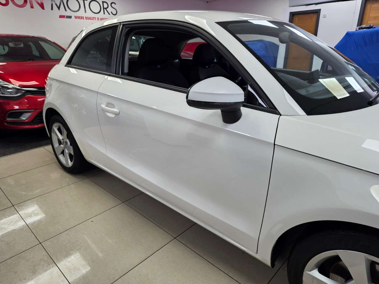 2017 AUDI A1 2017 AUDI A1