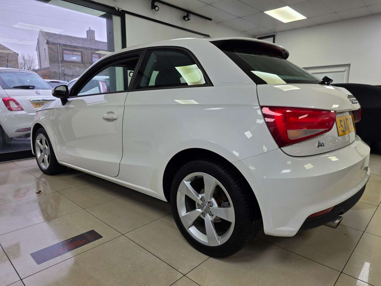 2017 AUDI A1 2017 AUDI A1