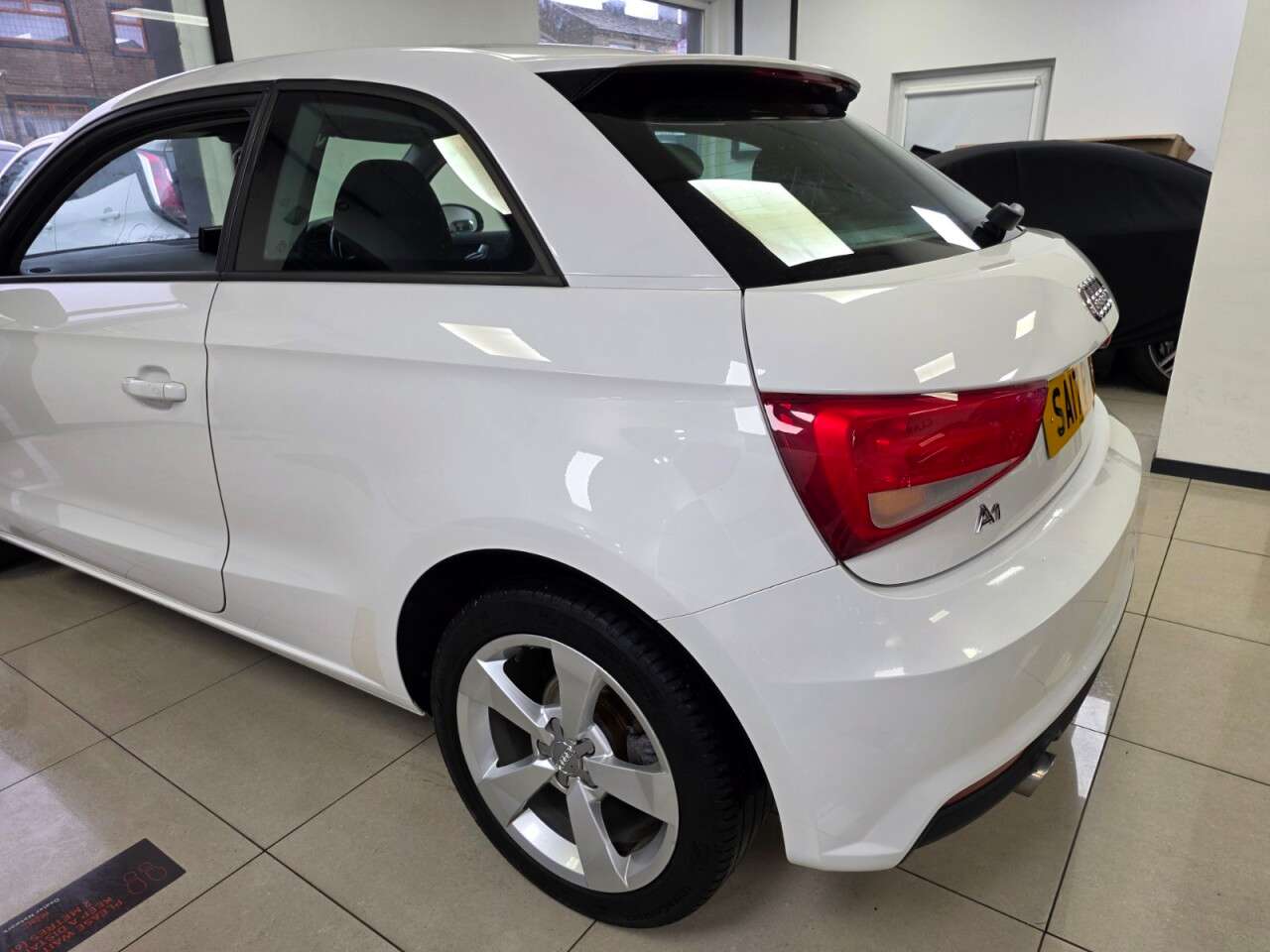 2017 AUDI A1 2017 AUDI A1
