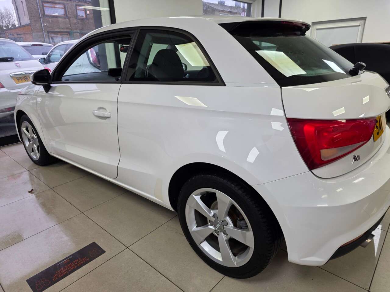 2017 AUDI A1 2017 AUDI A1