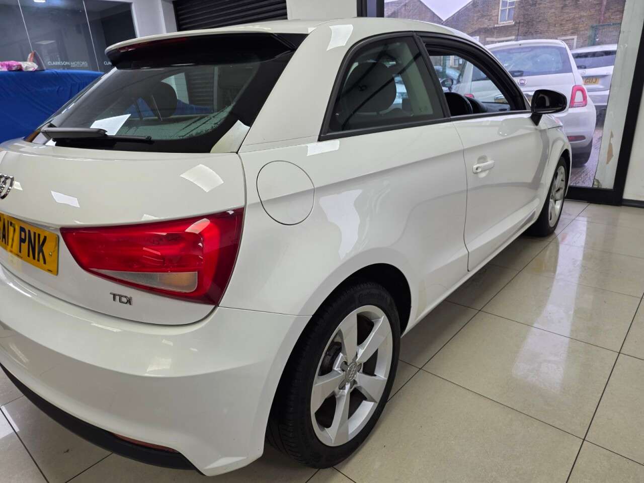 2017 AUDI A1 2017 AUDI A1