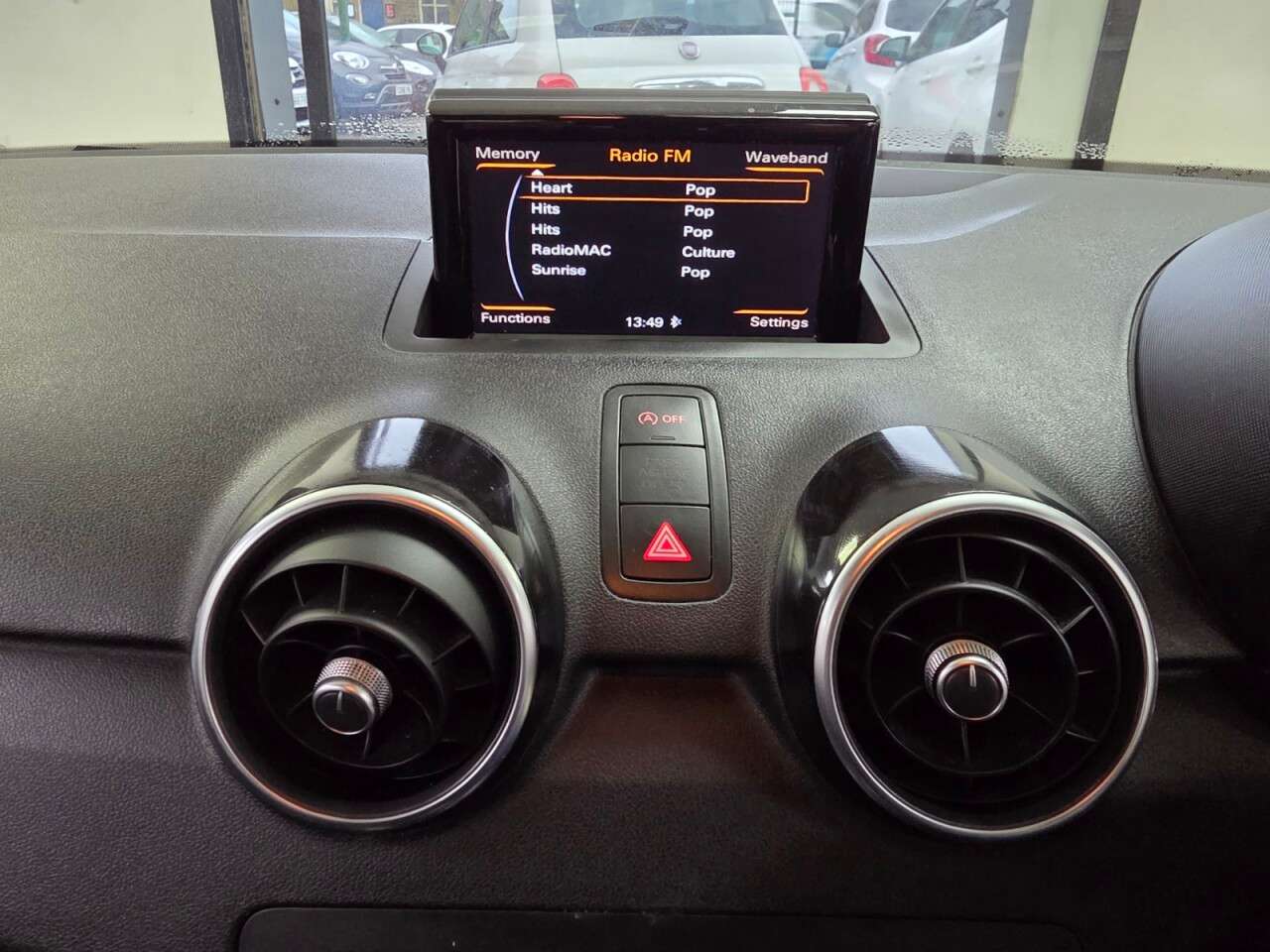 2017 AUDI A1 2017 AUDI A1