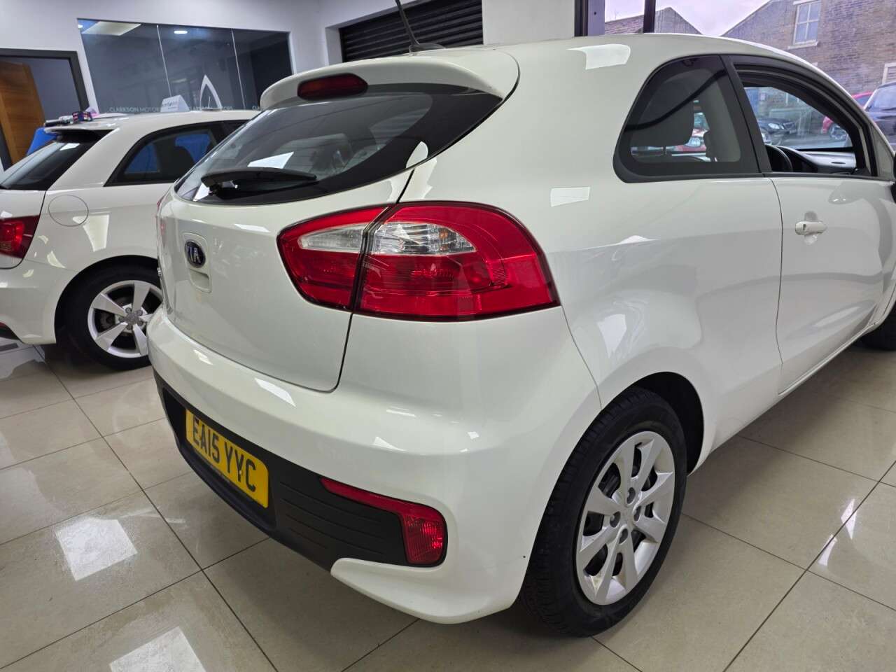2015 KIA RIO 2015 KIA RIO