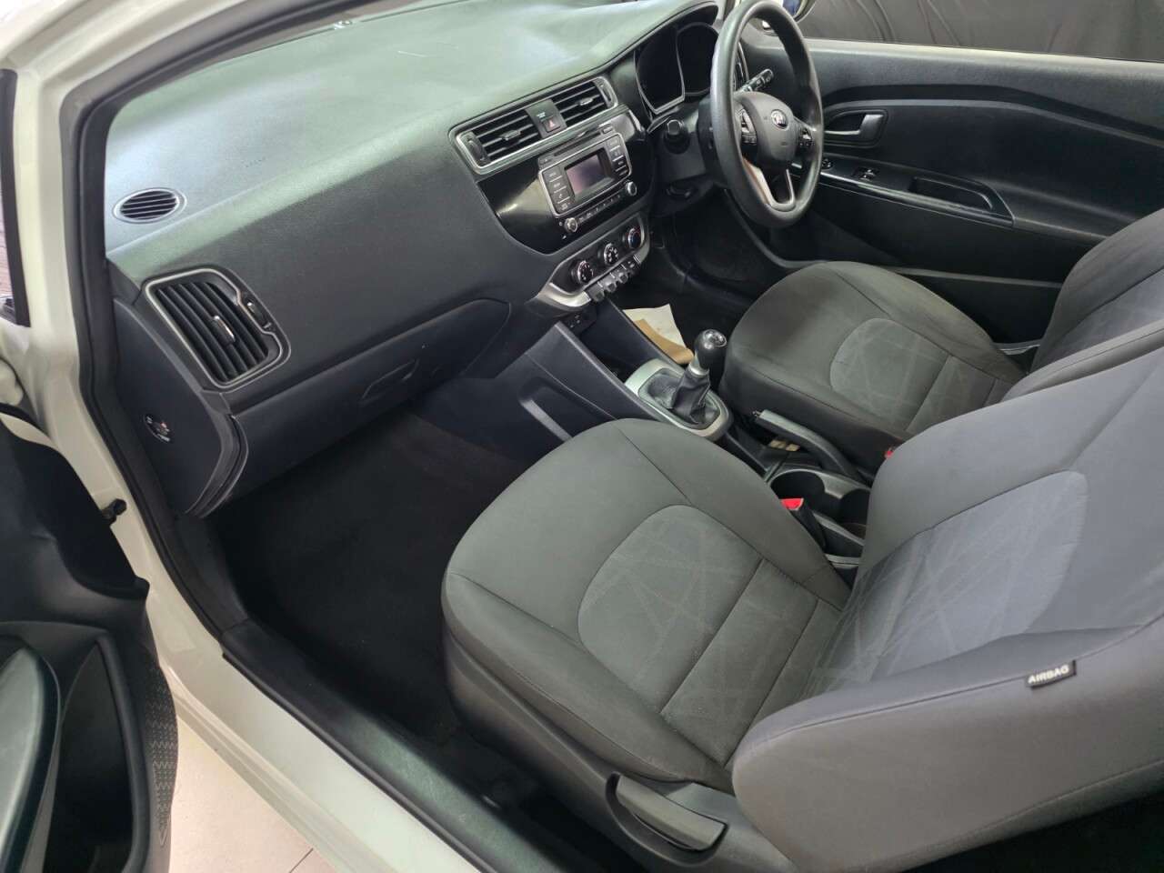 2015 KIA RIO 2015 KIA RIO