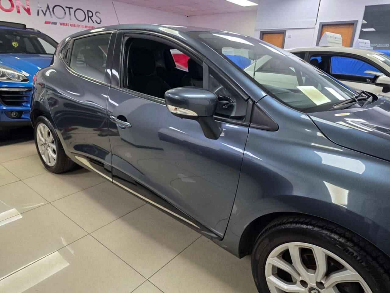 2017 RENAULT CLIO 2017 RENAULT CLIO