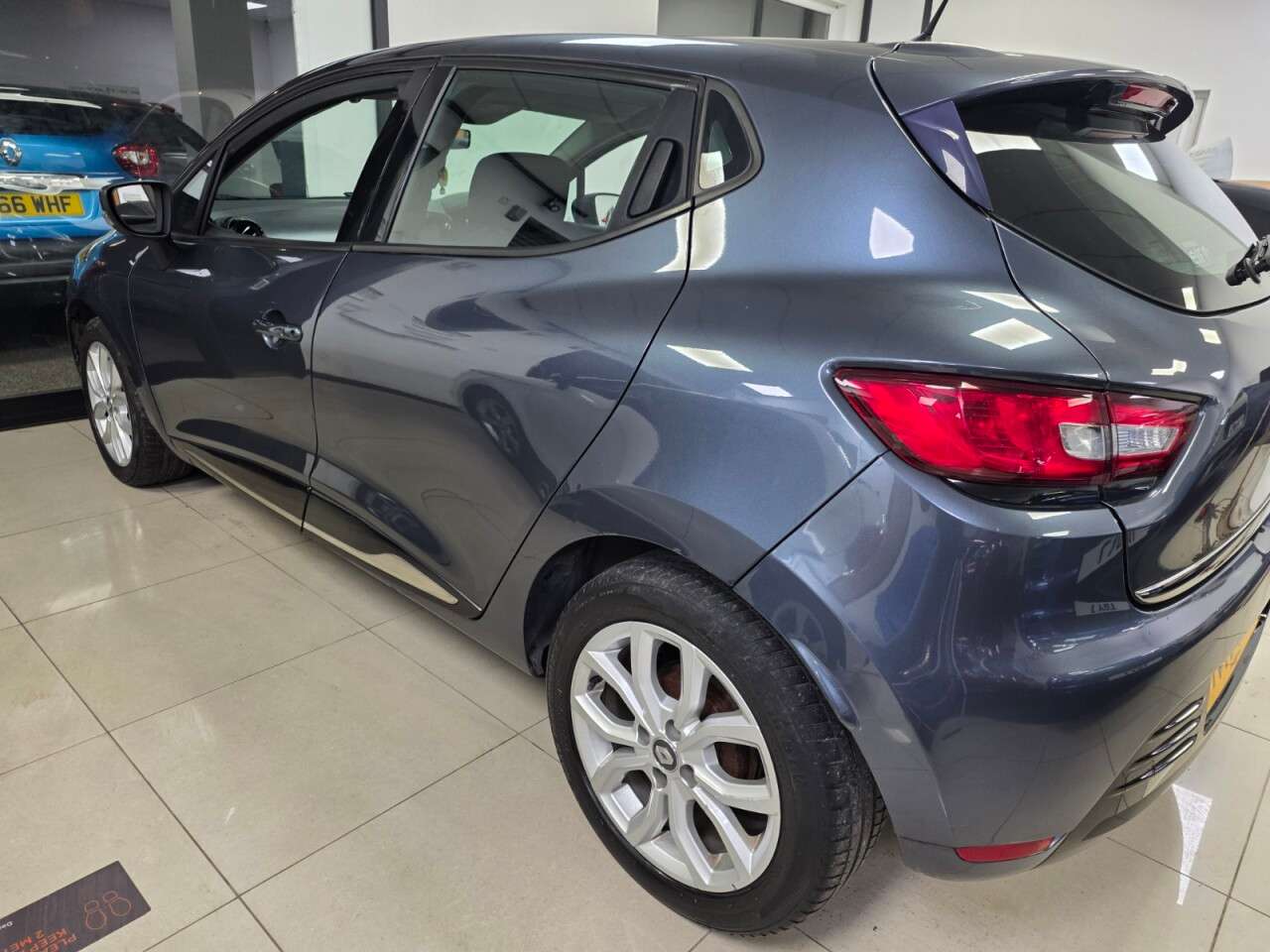 2017 RENAULT CLIO 2017 RENAULT CLIO
