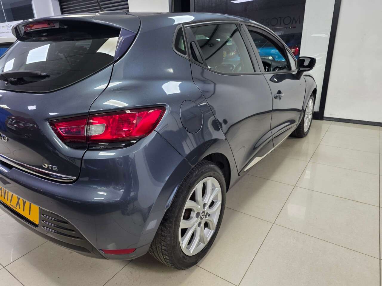 2017 RENAULT CLIO 2017 RENAULT CLIO