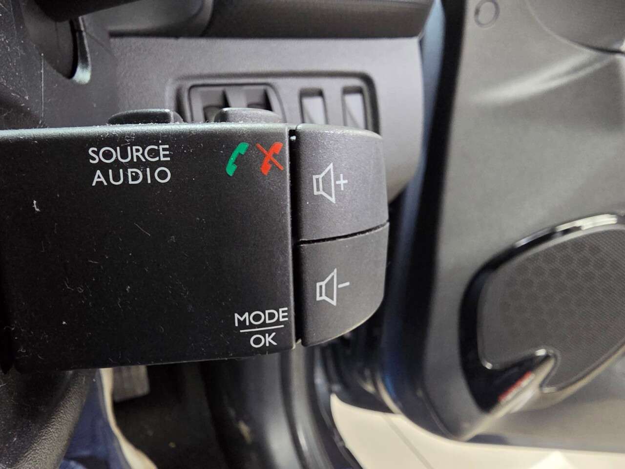 2017 RENAULT CLIO 2017 RENAULT CLIO