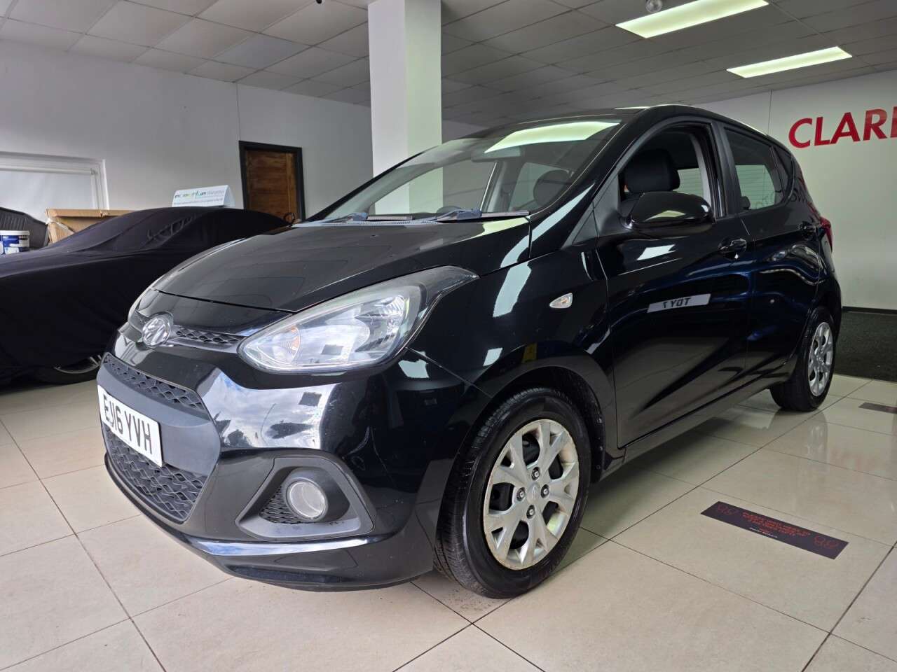 A 2016 HYUNDAI I10 1.2 SE Hatchback 5dr Petrol Manual+ 7 SERVICE STAMPS+NEW CLUTCH FITTED+MOT A 2016 HYUNDAI I10 1.2 SE Hatchback 5dr Petrol Manual+ 7 SERVICE STAMPS+NEW CLUTCH FITTED+MOT