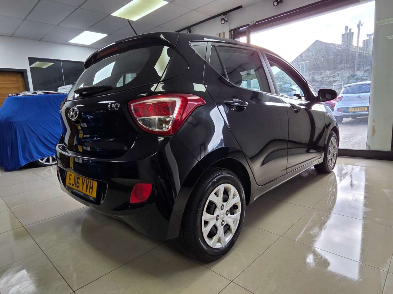 A 2016 HYUNDAI I10 1.2 SE Hatchback 5dr Petrol Manual+ 7 SERVICE STAMPS+NEW CLUTCH FITTED+MOT A 2016 HYUNDAI I10 1.2 SE Hatchback 5dr Petrol Manual+ 7 SERVICE STAMPS+NEW CLUTCH FITTED+MOT